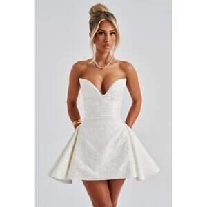 NEW Babyboo Joan Playsuit in Ivory Floral Jacquard Size Medium